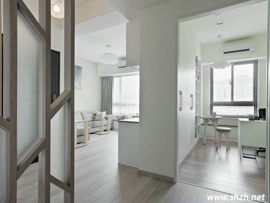 現(xiàn)代簡(jiǎn)約風(fēng)家居