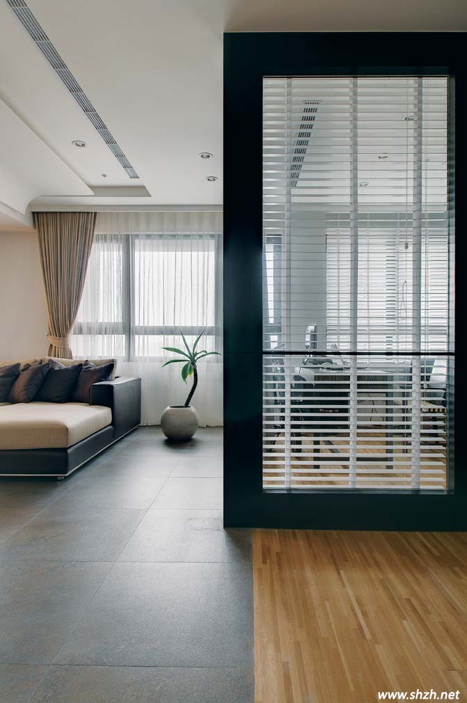 自然簡約風(fēng)玄關(guān)裝修