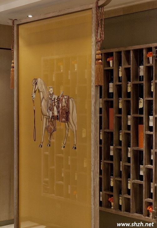 東南亞英式混搭過(guò)道酒柜